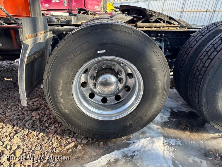 image for item YA2638 2023 Peterbilt 579 semi truck