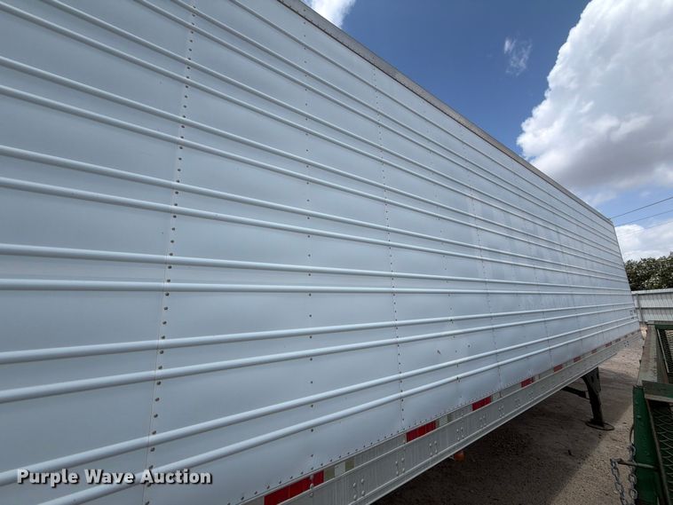 image for item YA3001 2008 Utility refrigerated van trailer
