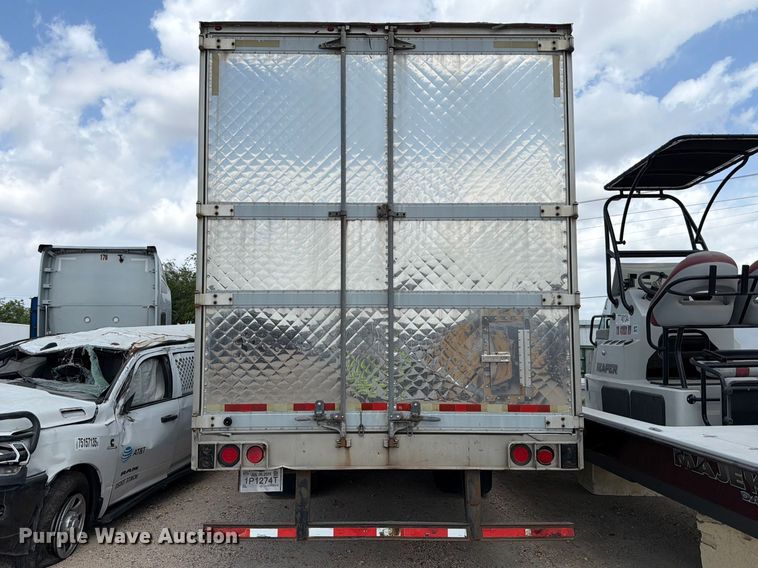 image for item YA3001 2008 Utility refrigerated van trailer
