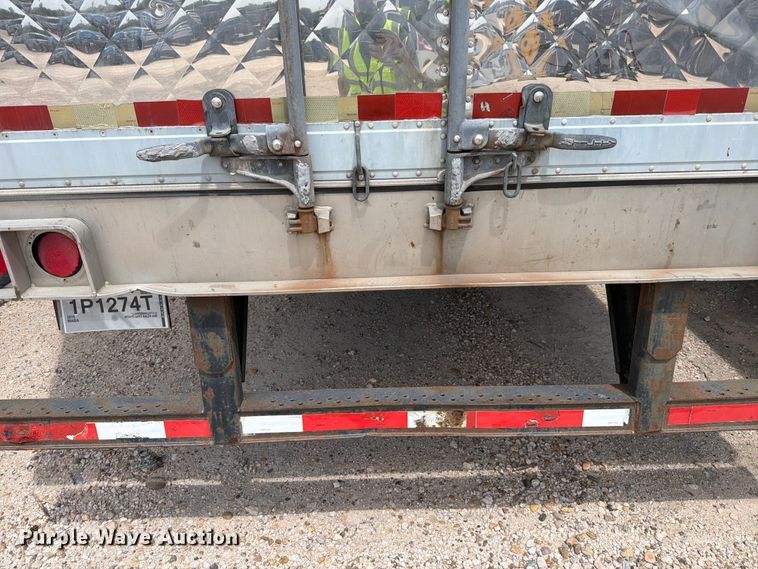 image for item YA3001 2008 Utility refrigerated van trailer