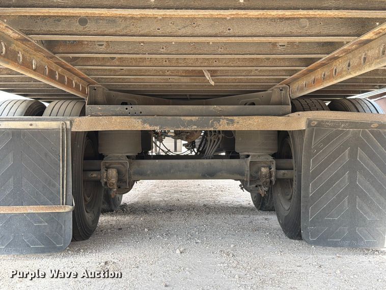 image for item YA3001 2008 Utility refrigerated van trailer