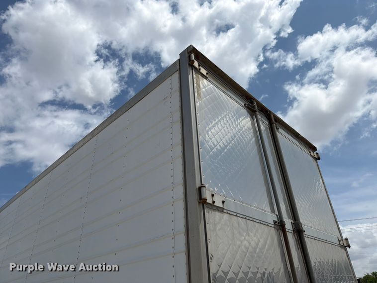 image for item YA3001 2008 Utility refrigerated van trailer