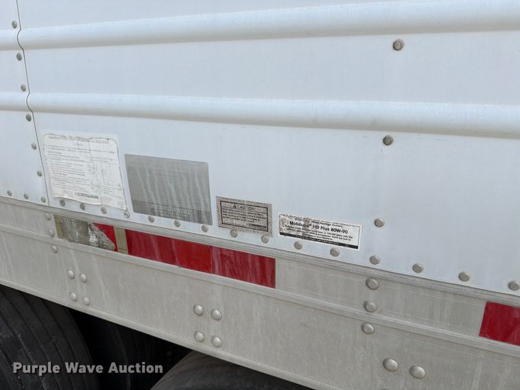 image for item YA3001 2008 Utility refrigerated van trailer
