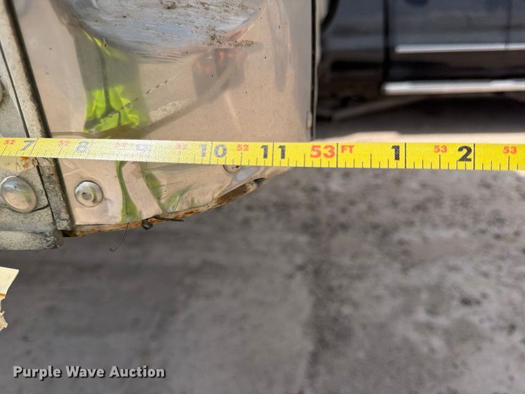 image for item YA3001 2008 Utility refrigerated van trailer