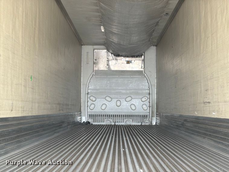 image for item YA3001 2008 Utility refrigerated van trailer