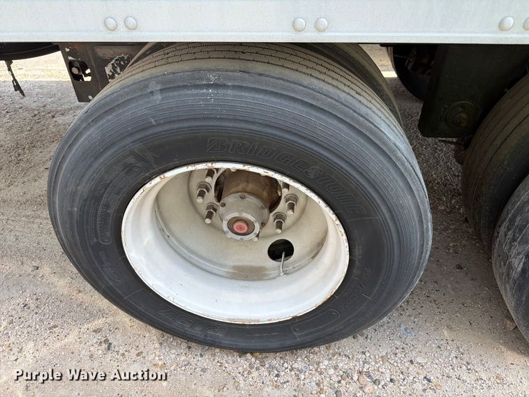 image for item YA3001 2008 Utility refrigerated van trailer
