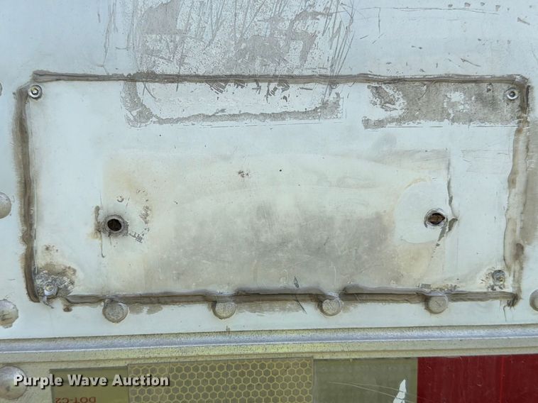 image for item YA3001 2008 Utility refrigerated van trailer