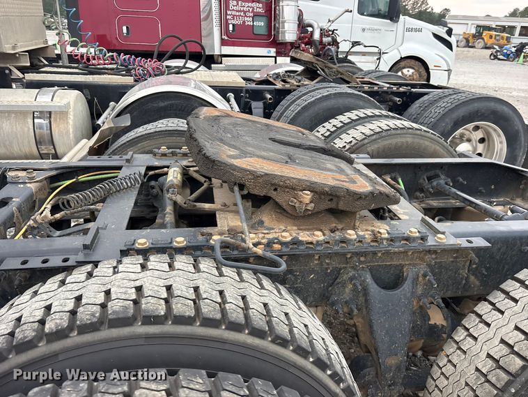 image for item YA3363 2025 International LT625 semi truck