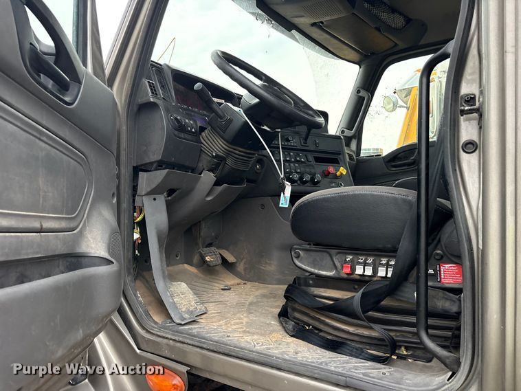 image for item YA3363 2025 International LT625 semi truck