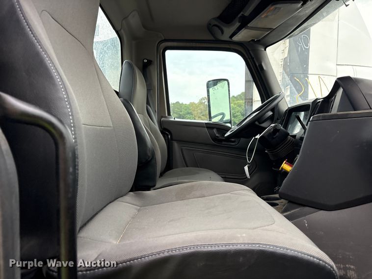 image for item YA3363 2025 International LT625 semi truck