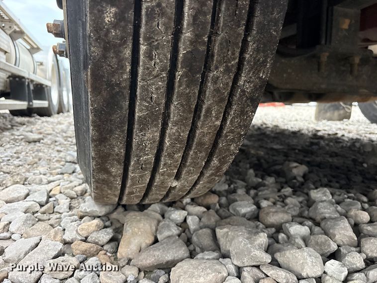 image for item YA3363 2025 International LT625 semi truck