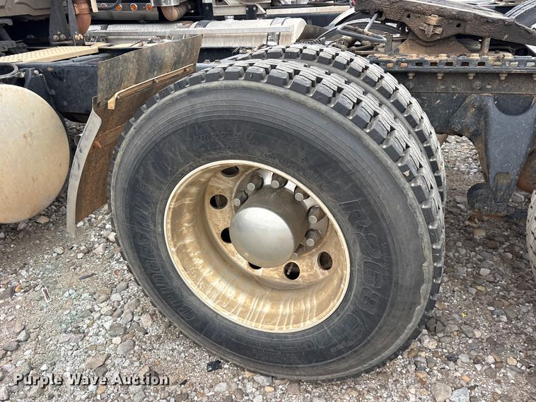 image for item YA3363 2025 International LT625 semi truck