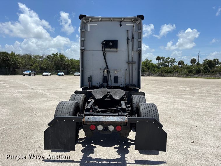 image for item YA3497 2020 Kenworth T680 semi truck
