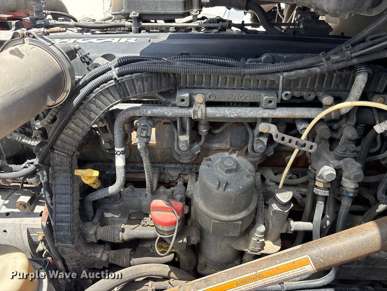 image for item YA3497 2020 Kenworth T680 semi truck