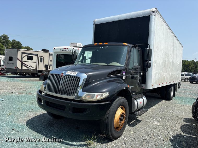 2019 International 4300 box truck