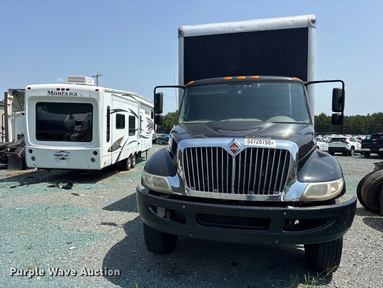 image for item YA3553 2019 International 4300 box truck