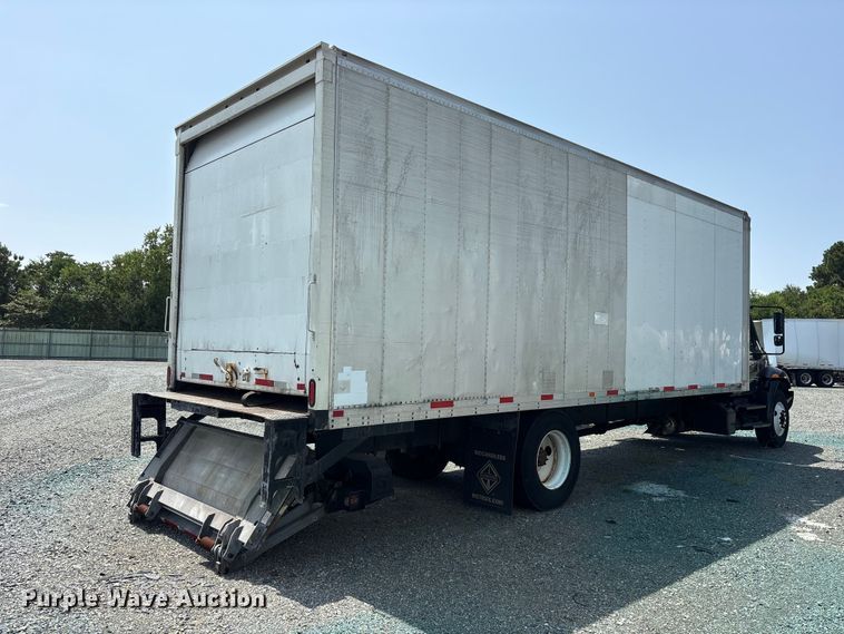 image for item YA3553 2019 International 4300 box truck