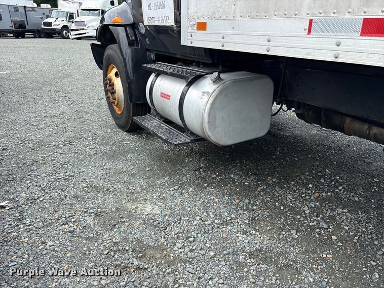 image for item YA3553 2019 International 4300 box truck