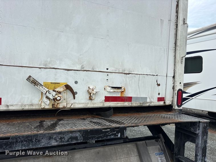 image for item YA3553 2019 International 4300 box truck