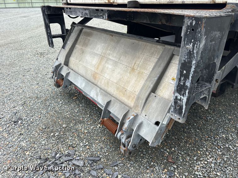 image for item YA3553 2019 International 4300 box truck