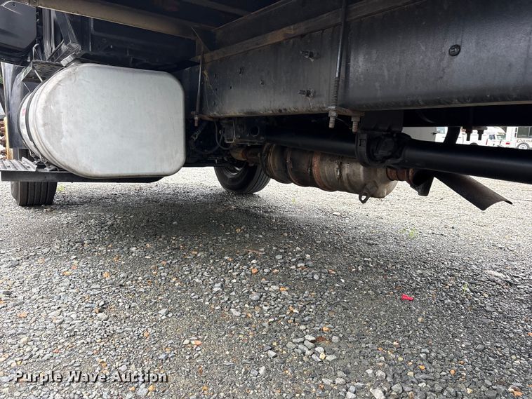 image for item YA3553 2019 International 4300 box truck
