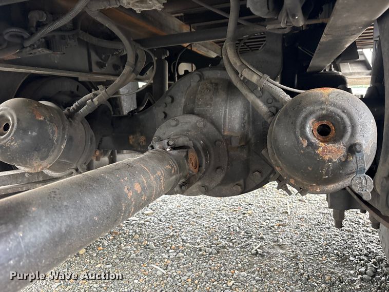 image for item YA3553 2019 International 4300 box truck