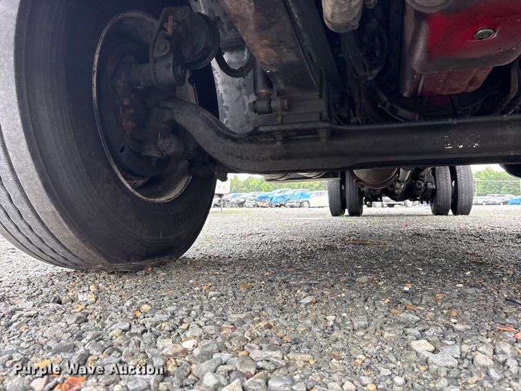 image for item YA3553 2019 International 4300 box truck