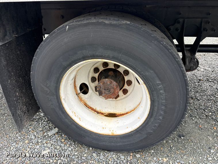 image for item YA3553 2019 International 4300 box truck