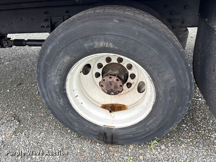 image for item YA3553 2019 International 4300 box truck