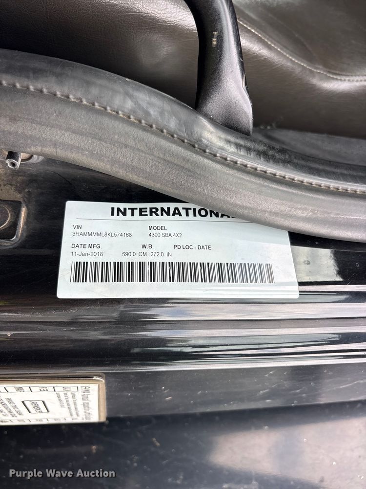 image for item YA3553 2019 International 4300 box truck