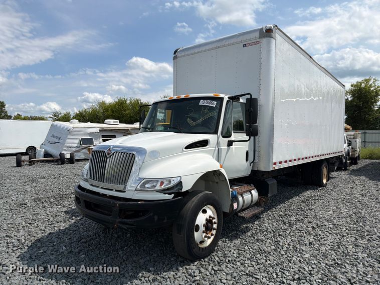 image for item YA3562 2016 International 4300  box truck