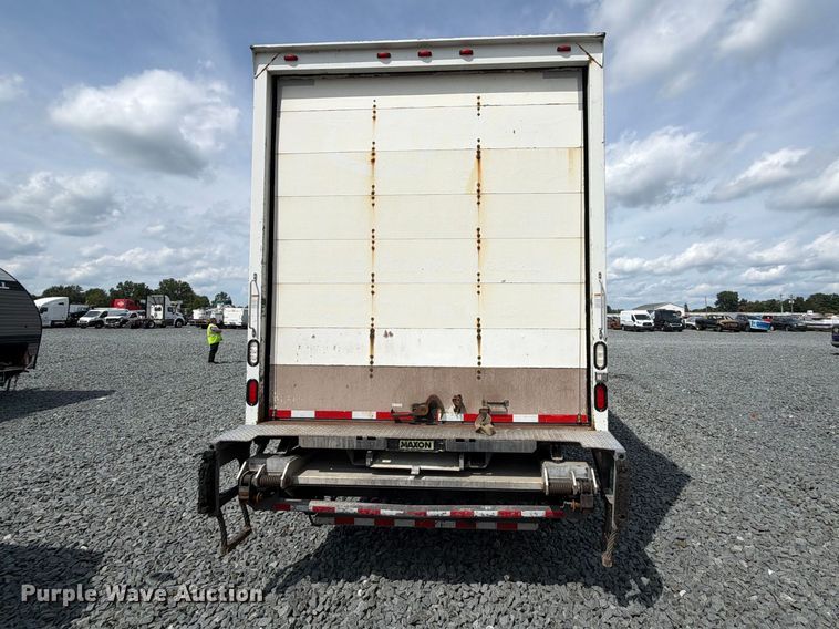 image for item YA3562 2016 International 4300  box truck