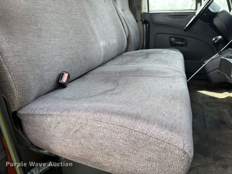 image for item YA3562 2016 International 4300  box truck