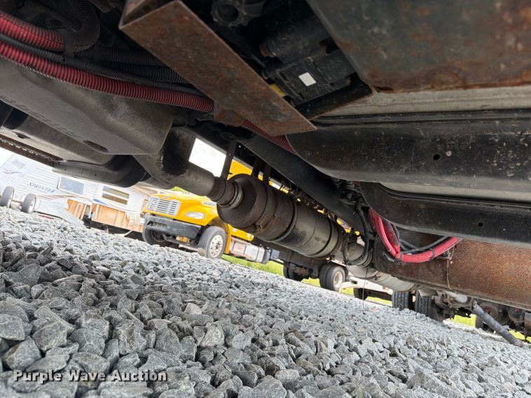 image for item YA3562 2016 International 4300  box truck