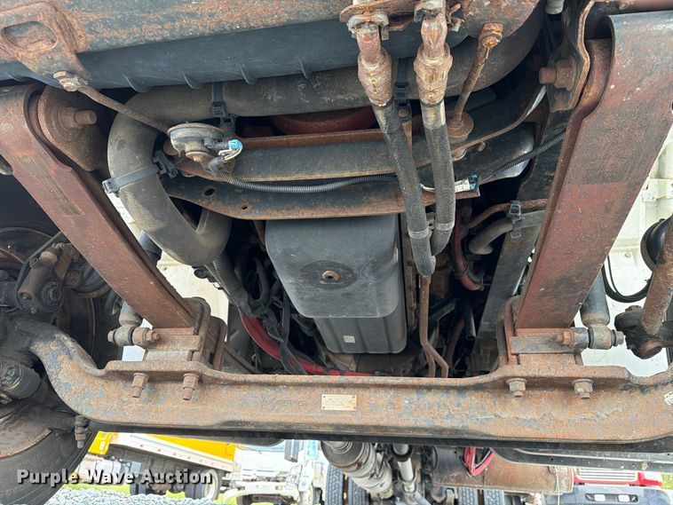image for item YA3562 2016 International 4300  box truck