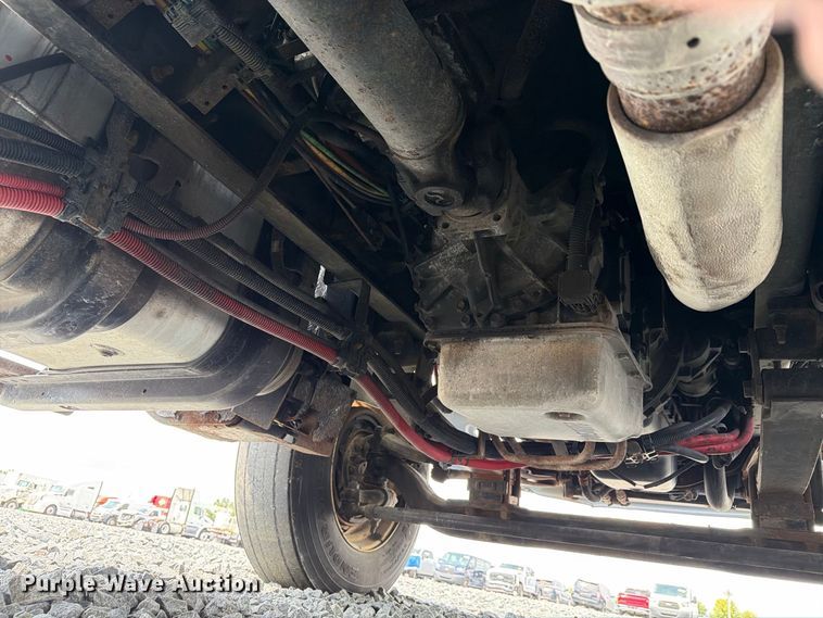 image for item YA3562 2016 International 4300  box truck