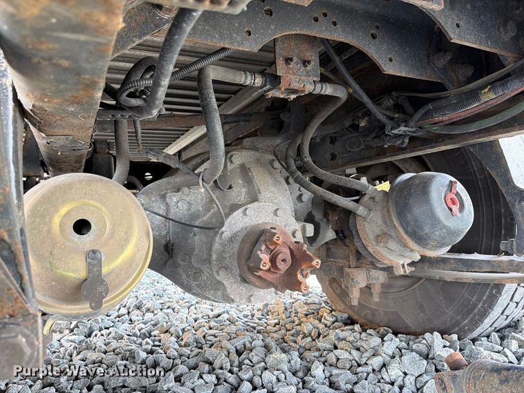 image for item YA3562 2016 International 4300  box truck