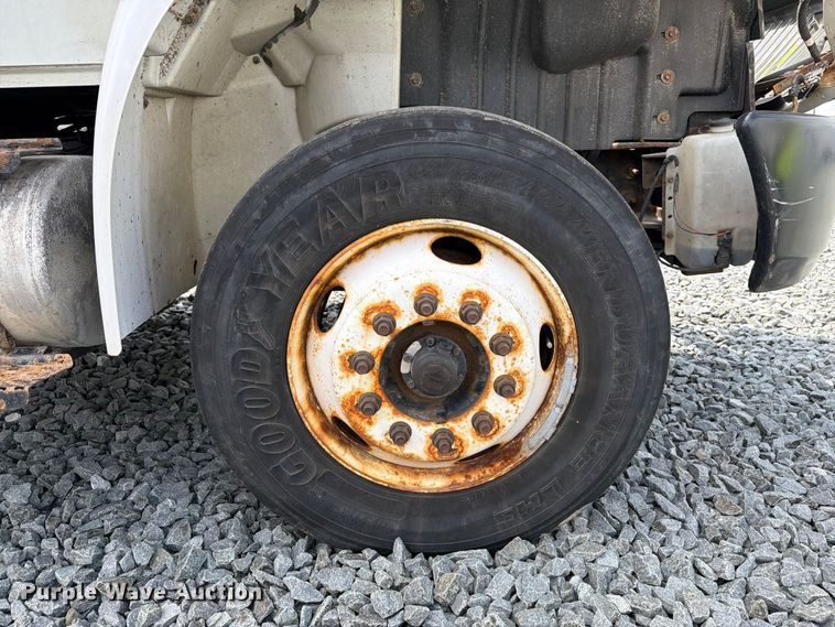image for item YA3562 2016 International 4300  box truck