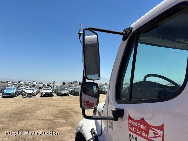 image for item YA3608 2015 Freightliner Business Class M2 box truck