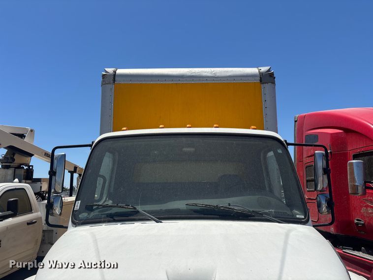 image for item YA3608 2015 Freightliner Business Class M2 box truck