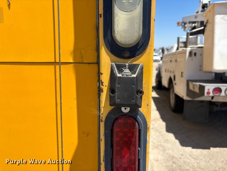 image for item YA3608 2015 Freightliner Business Class M2 box truck