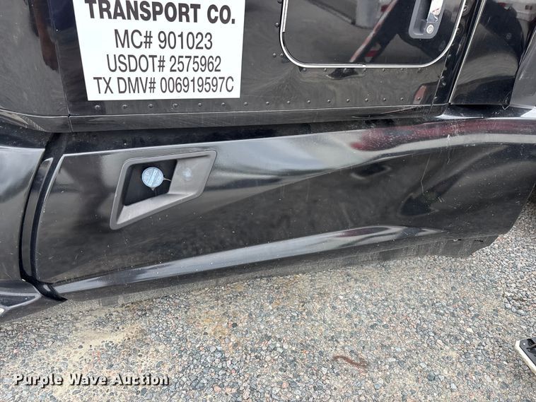 image for item YA3706 2021 Kenworth T680 semi truck
