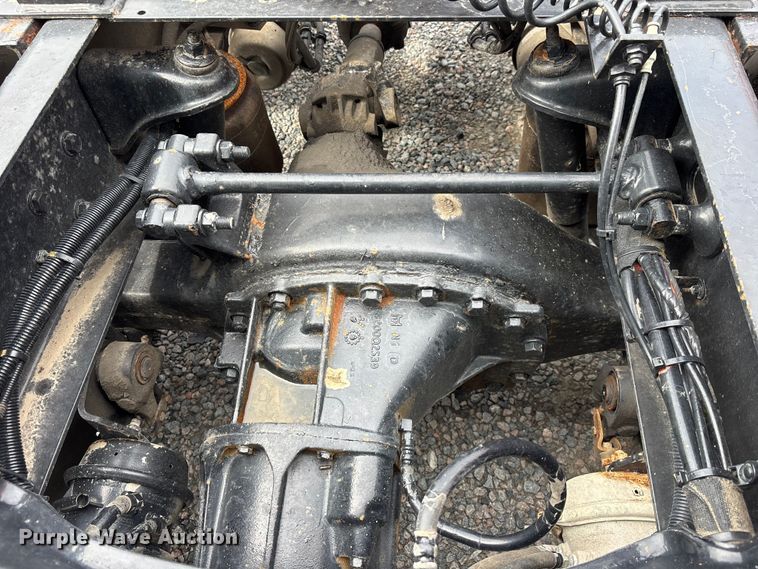 image for item YA3706 2021 Kenworth T680 semi truck