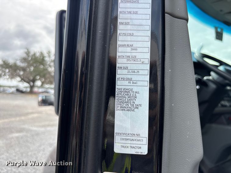 image for item YA3706 2021 Kenworth T680 semi truck