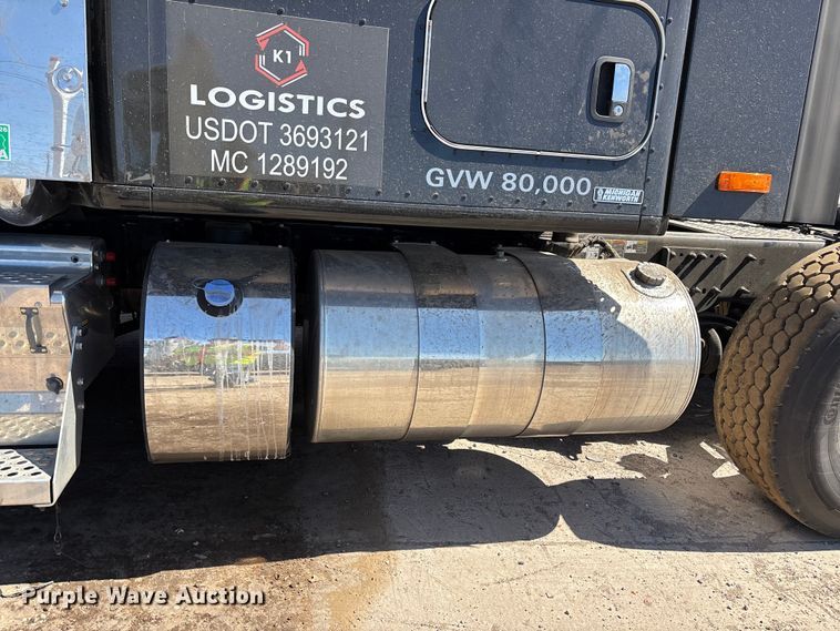 image for item YA3794 2025 Kenworth W990 semi truck