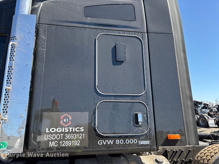 image for item YA3794 2025 Kenworth W990 semi truck