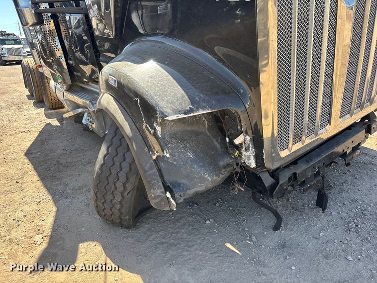 image for item YA3794 2025 Kenworth W990 semi truck