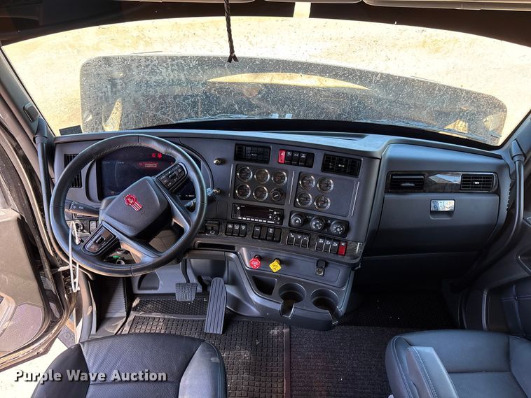 image for item YA3794 2025 Kenworth W990 semi truck