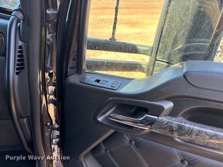 image for item YA3794 2025 Kenworth W990 semi truck
