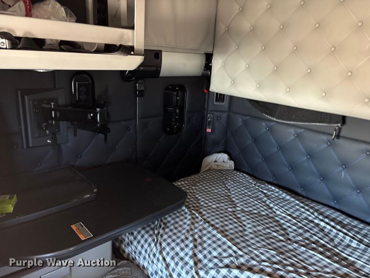image for item YA3794 2025 Kenworth W990 semi truck